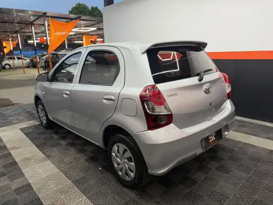 TOYOTA-ETIOS-1.3 X 16V FLEX 4P MANUAL TOYOTA-ETIOS-2019