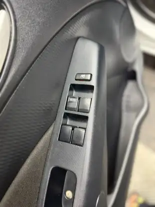 TOYOTA-ETIOS-2019