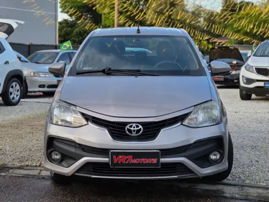 TOYOTA-ETIOS-2016