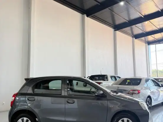 TOYOTA-ETIOS-1.3 X 16V FLEX 4P MANUAL TOYOTA-ETIOS-2014