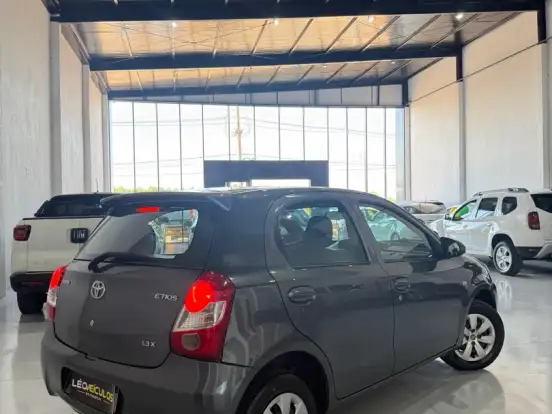 TOYOTA-ETIOS-1.3 X 16V FLEX 4P MANUAL TOYOTA-ETIOS-2014