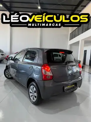 TOYOTA-ETIOS-1.3 X 16V FLEX 4P MANUAL TOYOTA-ETIOS-2014
