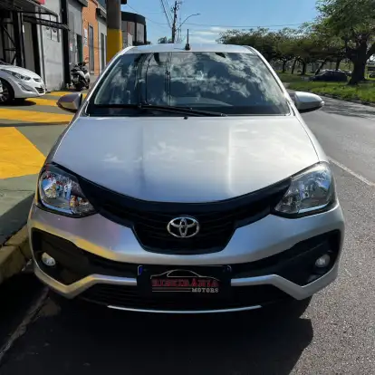 TOYOTA-ETIOS-2018