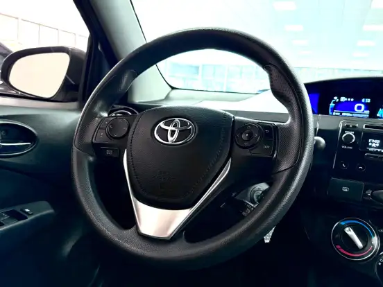 TOYOTA-ETIOS-2016