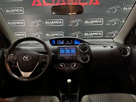 TOYOTA-ETIOS-1.3 X 16V FLEX 4P AUTOMÁTICO TOYOTA-ETIOS-2020