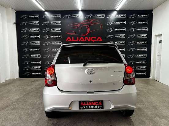 TOYOTA-ETIOS-1.3 X 16V FLEX 4P AUTOMÁTICO TOYOTA-ETIOS-2020