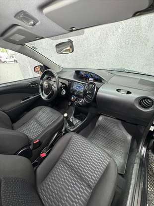 TOYOTA-ETIOS-1.3 X 16V FLEX 4P MANUAL TOYOTA-ETIOS-2015