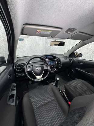 TOYOTA-ETIOS-1.3 X 16V FLEX 4P MANUAL TOYOTA-ETIOS-2015