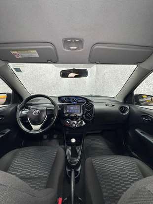 TOYOTA-ETIOS-1.3 X 16V FLEX 4P MANUAL TOYOTA-ETIOS-2015