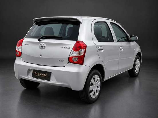 TOYOTA-ETIOS-2014