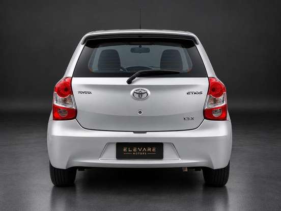 TOYOTA-ETIOS-1.3 X 16V FLEX 4P MANUAL TOYOTA-ETIOS-2014