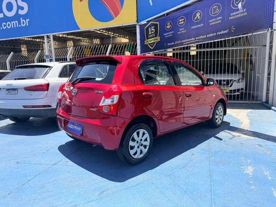 TOYOTA-ETIOS-2013