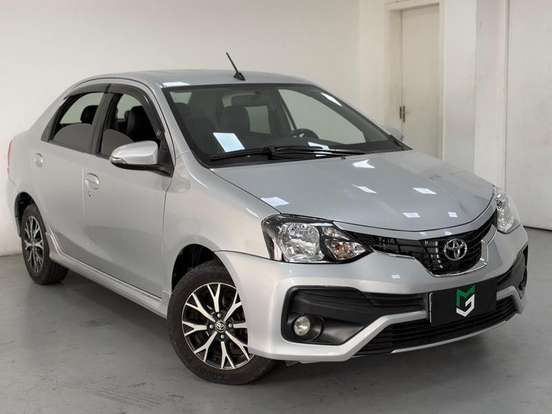 TOYOTA-ETIOS-2016