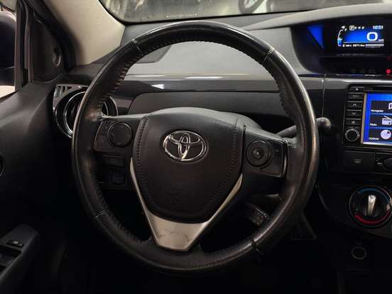 TOYOTA-ETIOS-2016