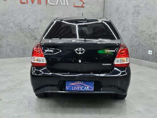 TOYOTA-ETIOS-1.5 PLATINUM SEDAN 16V FLEX 4P AUTOMÁTICO TOYOTA-ETIOS-2018