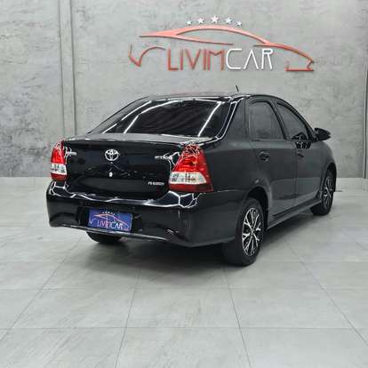 TOYOTA-ETIOS-2018