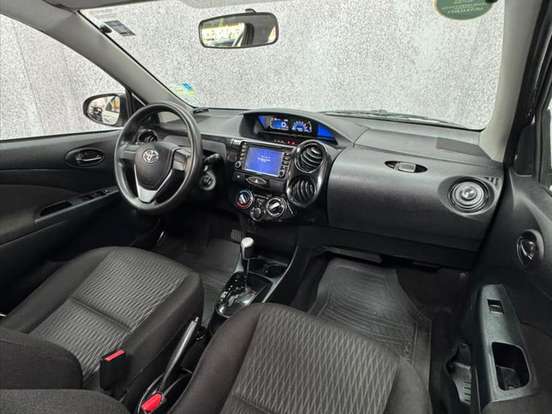 TOYOTA-ETIOS-1.5 X SEDAN 16V FLEX 4P AUTOMÁTICO TOYOTA-ETIOS-2017