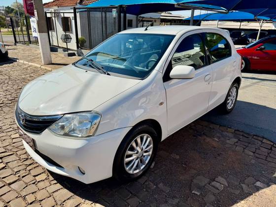 TOYOTA ETIOS 1.5 XLS 16V FLEX 4P MANUAL