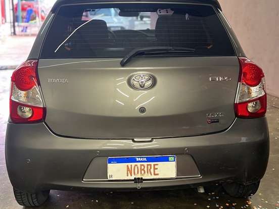 TOYOTA-ETIOS-1.5 XS 16V FLEX 4P AUTOMÁTICO TOYOTA-ETIOS-2017