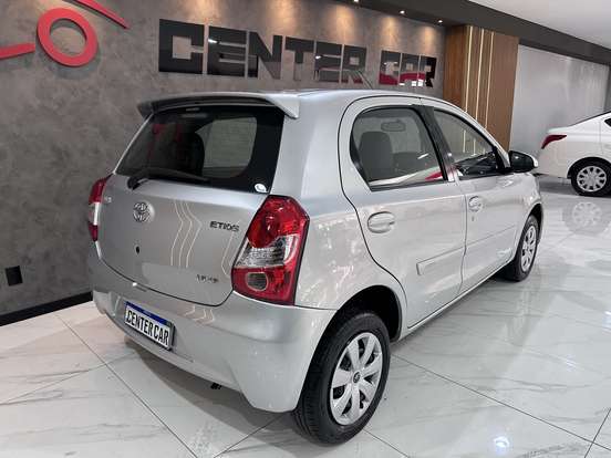 TOYOTA-ETIOS-1.5 XS 16V FLEX 4P MANUAL TOYOTA-ETIOS-2015