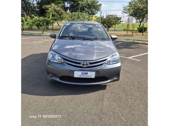 TOYOTA-ETIOS-1.5 XS 16V FLEX 4P MANUAL TOYOTA-ETIOS-2015