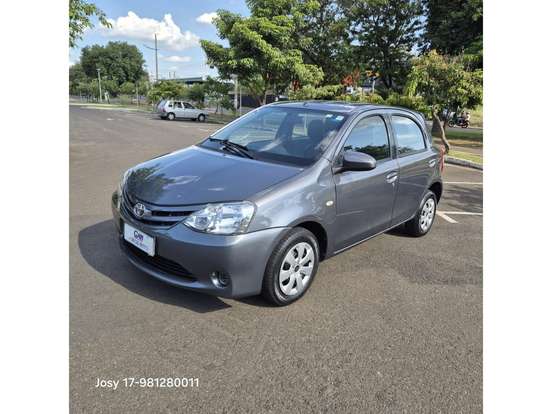 TOYOTA-ETIOS-2015