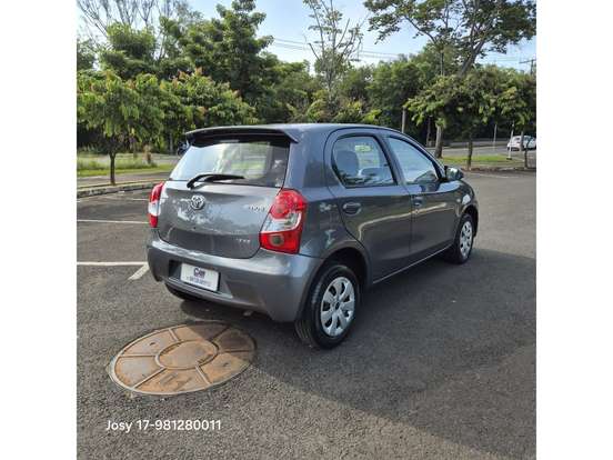 TOYOTA-ETIOS-1.5 XS 16V FLEX 4P MANUAL TOYOTA-ETIOS-2015