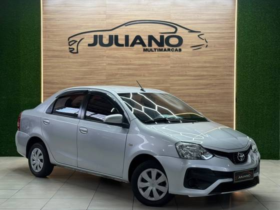 TOYOTA ETIOS 1.5 XS SEDAN 16V FLEX 4P AUTOMÁTICO