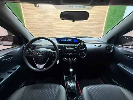 TOYOTA-ETIOS-1.5 XS SEDAN 16V FLEX 4P AUTOMÁTICO TOYOTA-ETIOS-2017