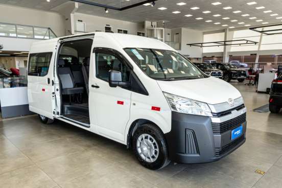 TOYOTA-HIACE-2024