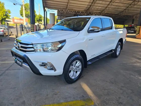 TOYOTA HILUX 2.7 SRV 4X2 CD 16V FLEX 4P AUTOMÁTICO