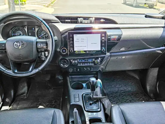 TOYOTA-HILUX-2.8 D-4D TURBO DIESEL CD CONQUEST 4X4 AUTOMÁTICO TOYOTA-HILUX-2022