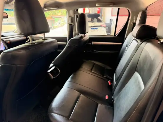TOYOTA-HILUX-2.8 D-4D TURBO DIESEL CD SRV 4X4 AUTOMÁTICO TOYOTA-HILUX-2022