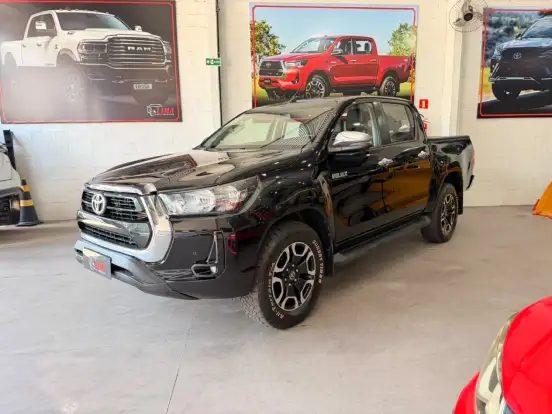 TOYOTA-HILUX-2.8 D-4D TURBO DIESEL CD SRV 4X4 AUTOMÁTICO TOYOTA-HILUX-2022