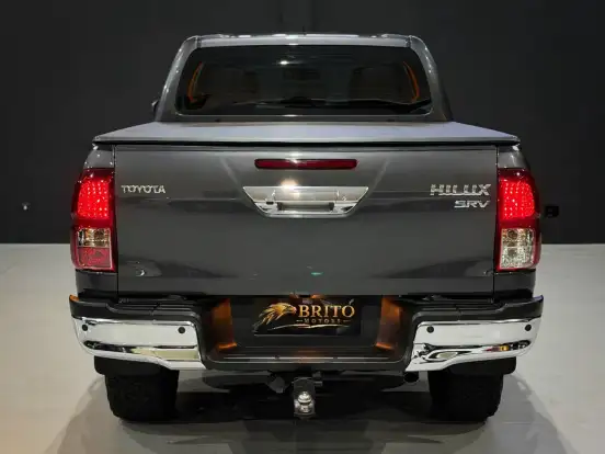 TOYOTA-HILUX-2.8 D-4D TURBO DIESEL CD SRV 4X4 AUTOMÁTICO TOYOTA-HILUX-2022