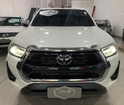 TOYOTA-HILUX-2021