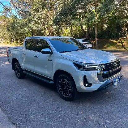 TOYOTA-HILUX-2020