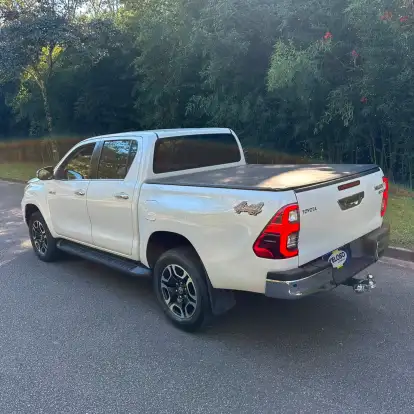 TOYOTA-HILUX-2020