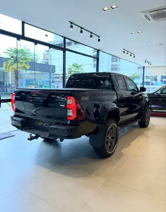 TOYOTA-HILUX-2023