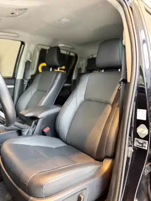 TOYOTA-HILUX-2023