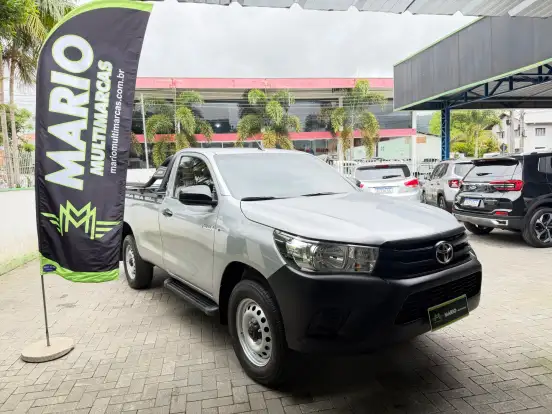 TOYOTA-HILUX-2.8 D-4D TURBO DIESEL CS 4X4 MANUAL TOYOTA-HILUX-2024