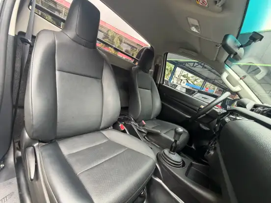 TOYOTA-HILUX-2024