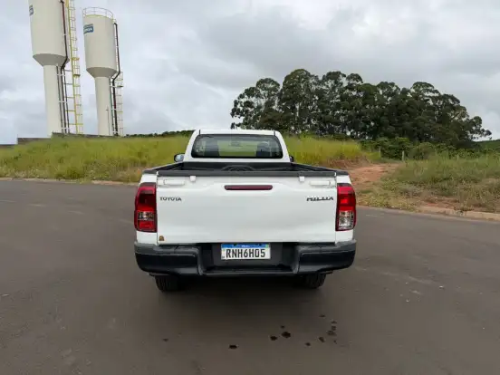 TOYOTA-HILUX-2.8 D-4D TURBO DIESEL CS 4X4 MANUAL TOYOTA-HILUX-2021