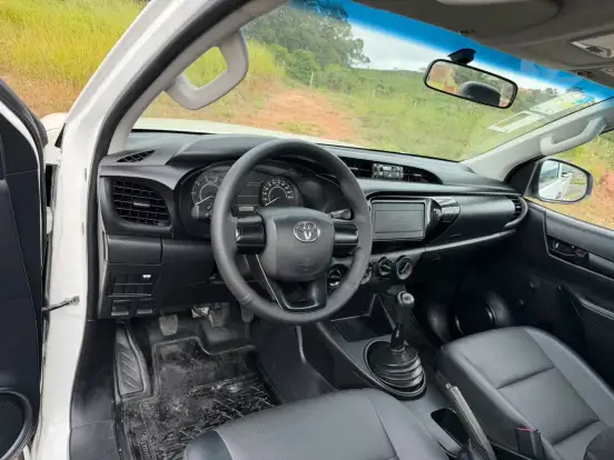TOYOTA-HILUX-2.8 D-4D TURBO DIESEL CS 4X4 MANUAL TOYOTA-HILUX-2021
