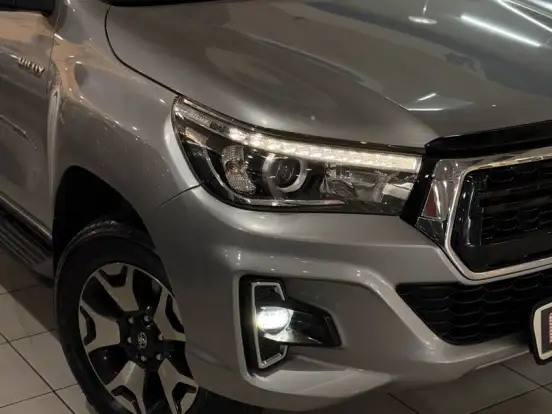 TOYOTA-HILUX-2.8 SRX 4X4 CD 16V DIESEL 4P AUTOMÁTICO TOYOTA-HILUX-2018