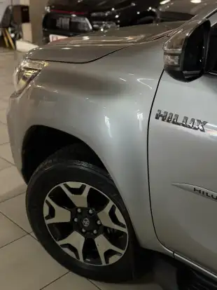 TOYOTA-HILUX-2018