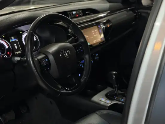 TOYOTA-HILUX-2.8 SRX 4X4 CD 16V DIESEL 4P AUTOMÁTICO TOYOTA-HILUX-2018