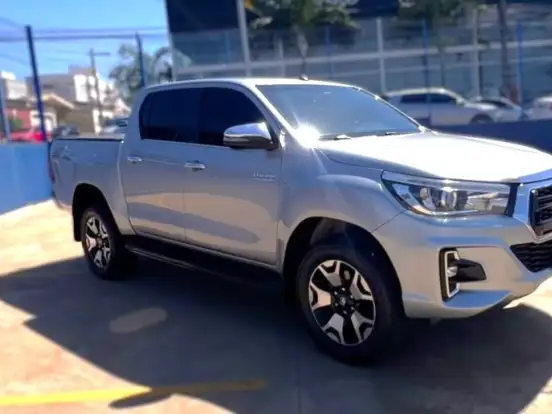 TOYOTA-HILUX-2.8 SRX 4X4 CD 16V DIESEL 4P AUTOMÁTICO TOYOTA-HILUX-2019