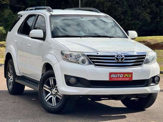 TOYOTA-HILUX-2013