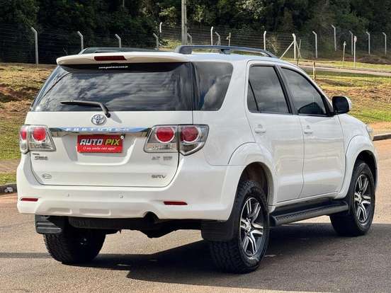 TOYOTA-HILUX-2013